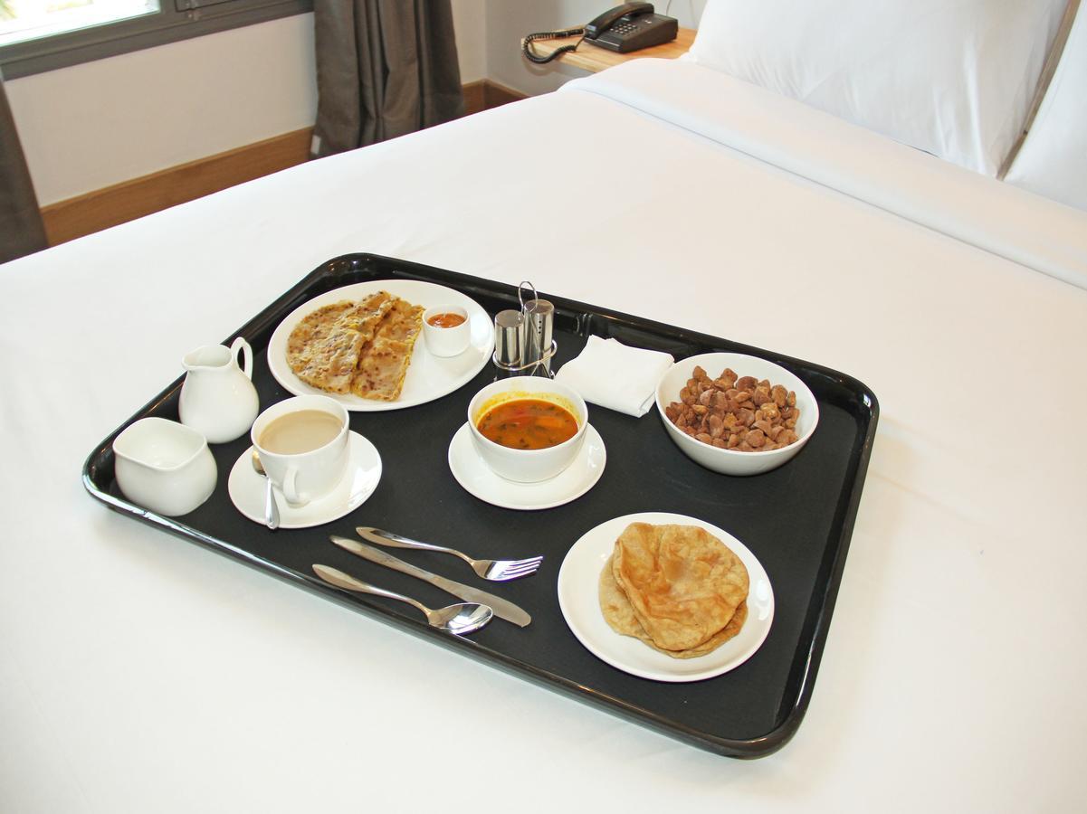 Oyo 8132 Hotel Kukreja デヘラードゥーン エクステリア 写真