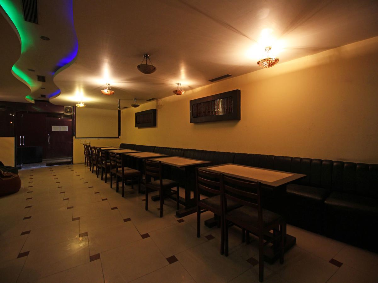 Oyo 8132 Hotel Kukreja デヘラードゥーン エクステリア 写真
