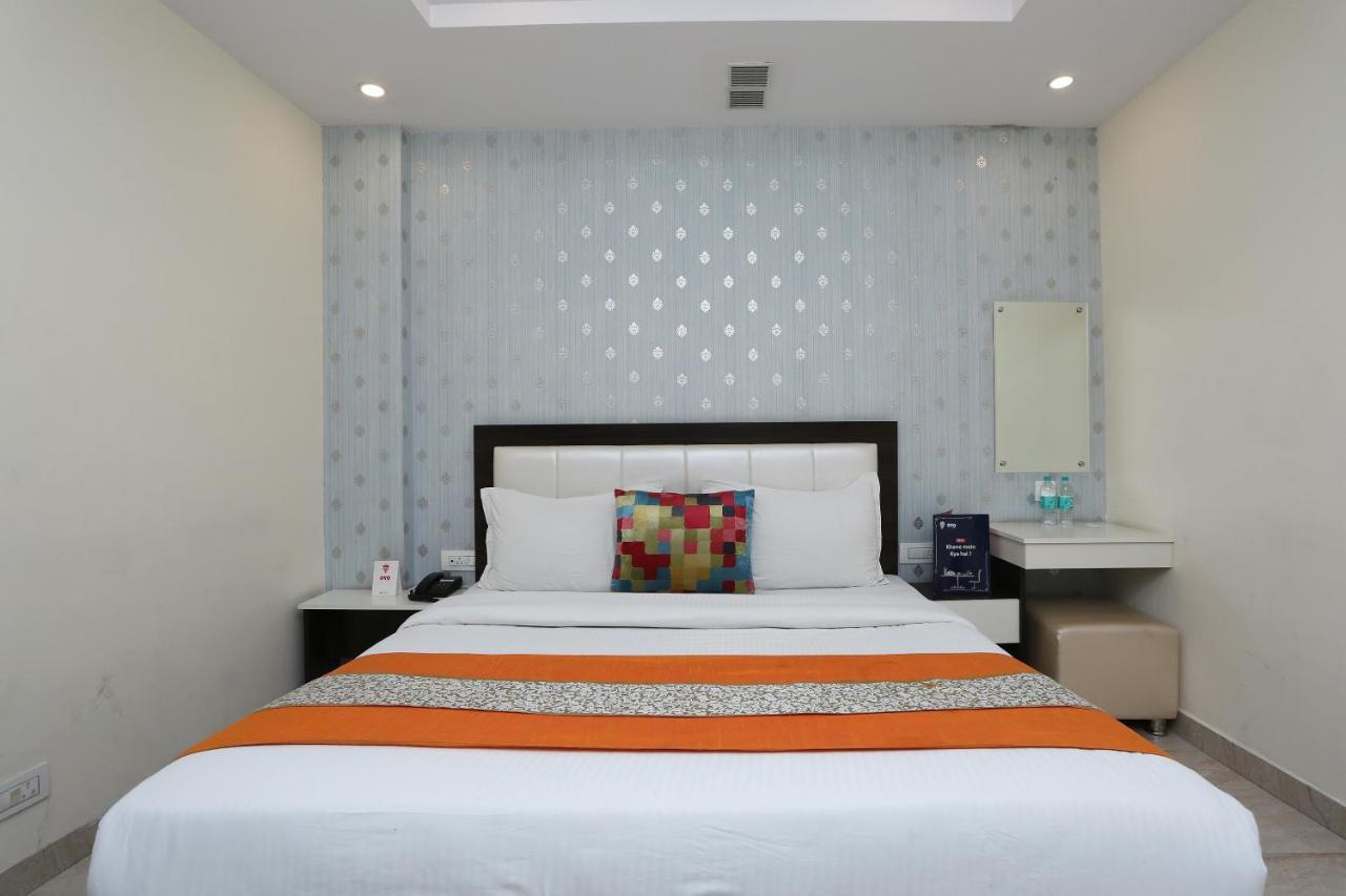 Oyo 8132 Hotel Kukreja デヘラードゥーン エクステリア 写真